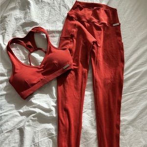 Bombshell Sports Power Rib sports bra + pocket rib leggings SET